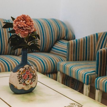 טרגו ניאמץ La Contessa Apartament מראה חיצוני תמונה