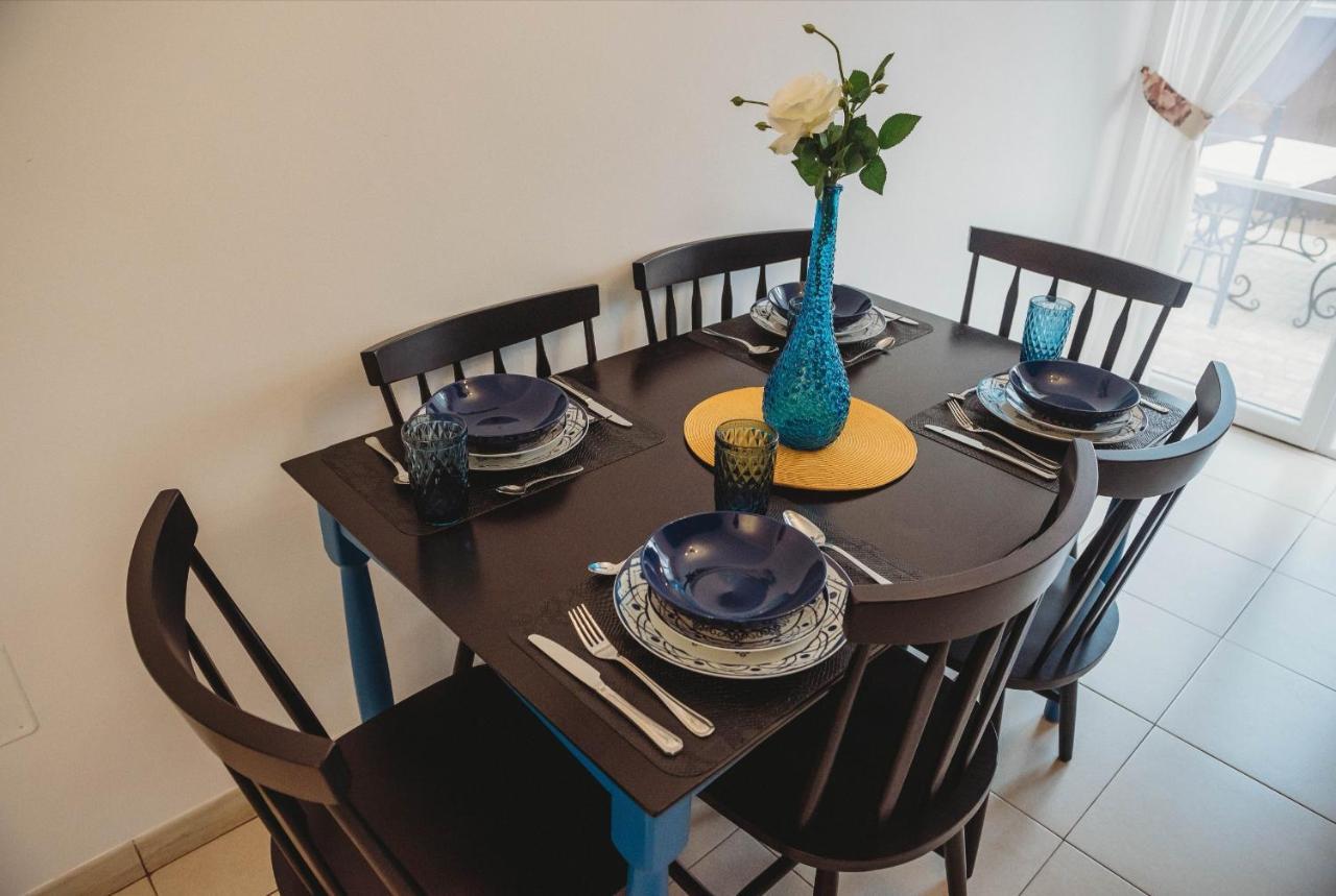 טרגו ניאמץ La Contessa Apartament מראה חיצוני תמונה