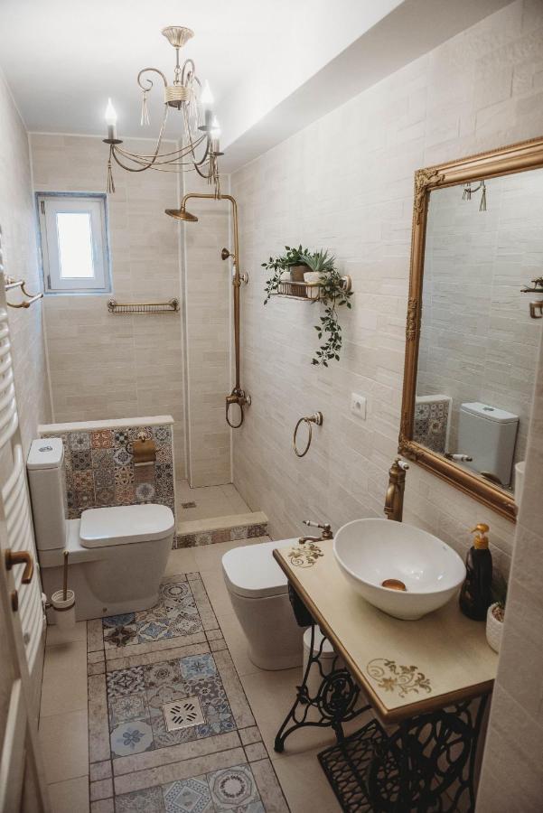 טרגו ניאמץ La Contessa Apartament מראה חיצוני תמונה