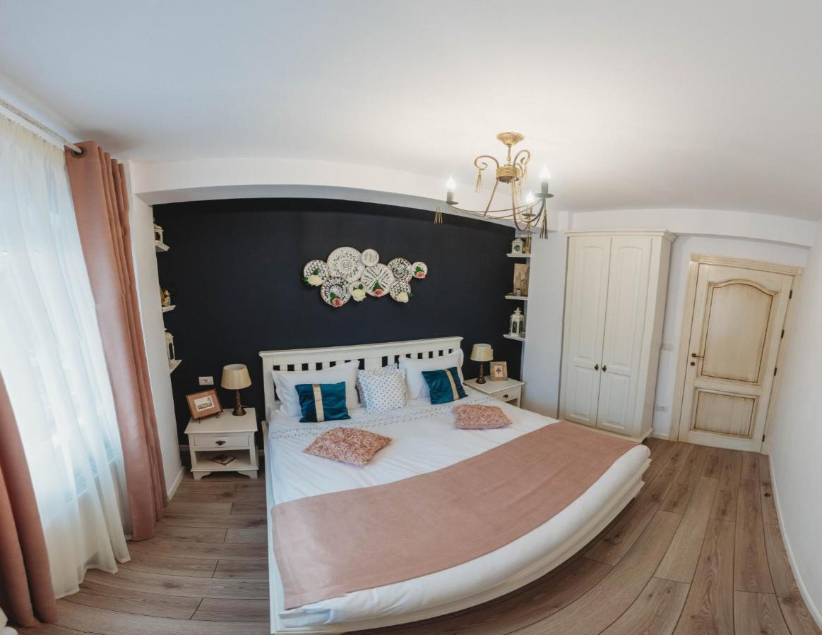 טרגו ניאמץ La Contessa Apartament מראה חיצוני תמונה