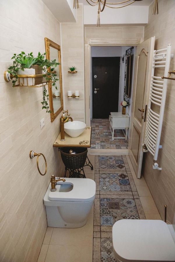 טרגו ניאמץ La Contessa Apartament מראה חיצוני תמונה